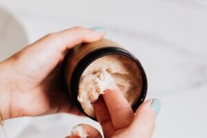 Read more about the article How to Get Rid of Strawberry Legs With Salicylic Acid