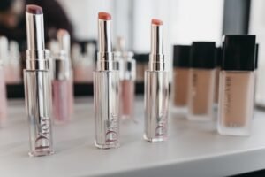 Read more about the article 8 Ways to Make Your Lipstick Last Longer