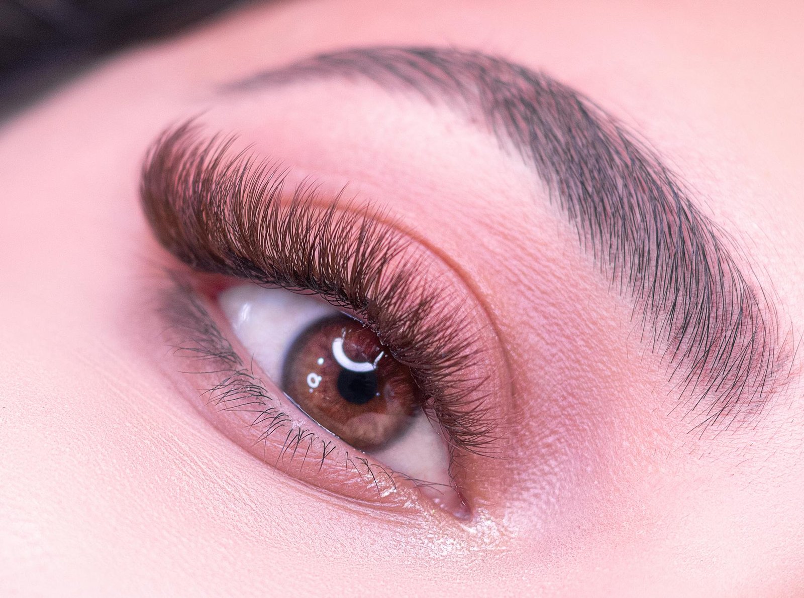 You are currently viewing Mascara Cocktailing to Make Your Lashes Pop: 7 Tips & Tricks